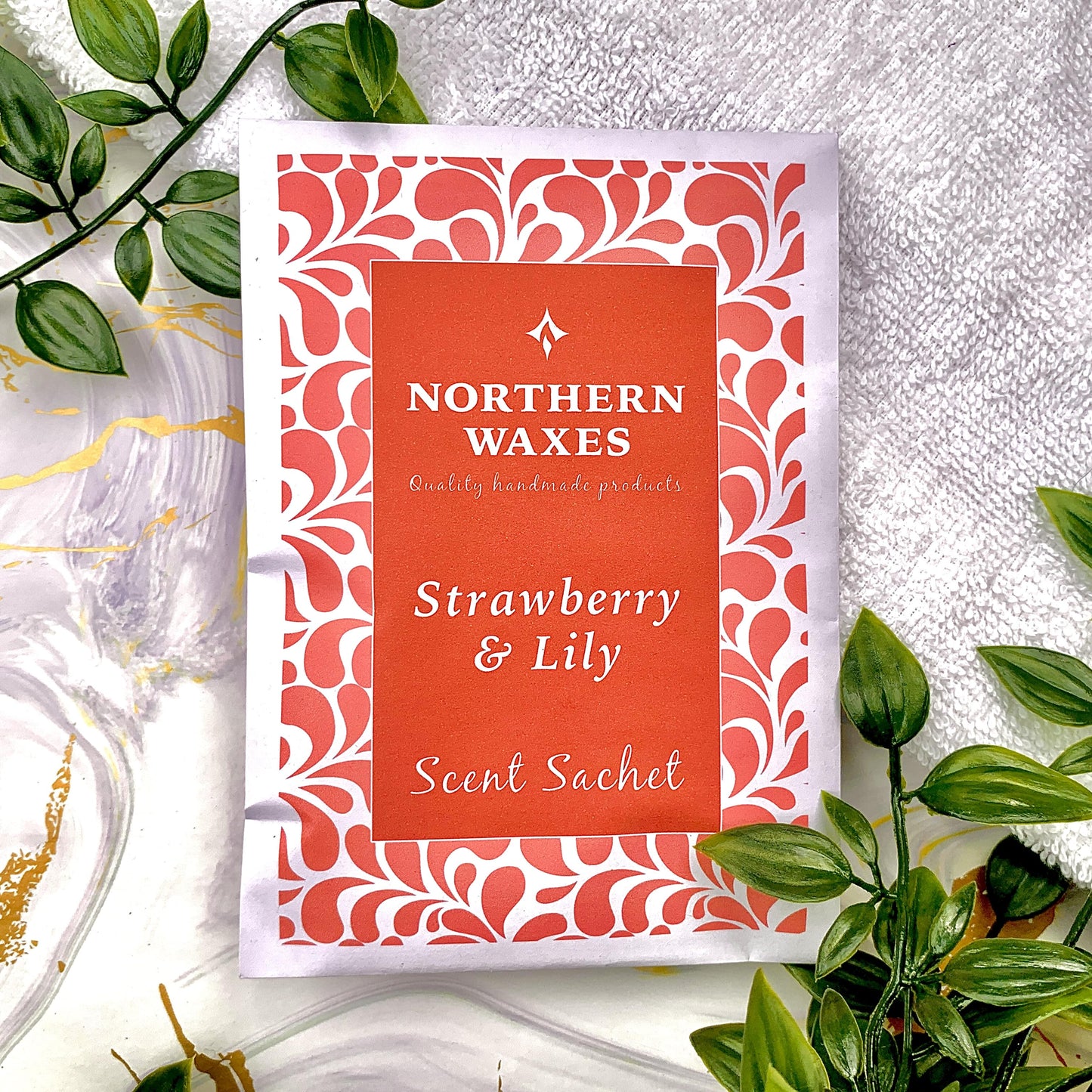 Strawberry lily comfort scented sachet / Drawer liner northernwaxes