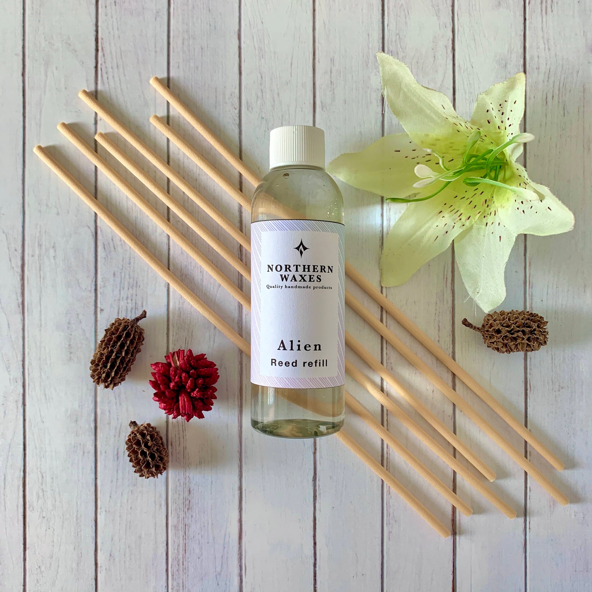 La Vie Est Le Belle Reed Diffuser by Northernwaxes